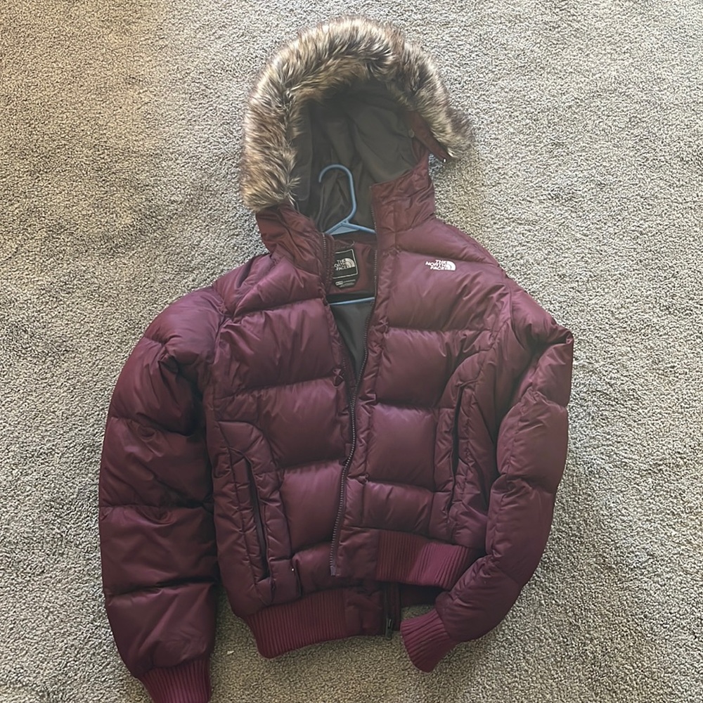 Burgundy north face puffer